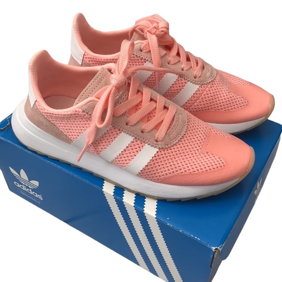 Adidas Originals Flashrunner Womens Trainers Lace Up Shoes Peach - Picture 1 of 8